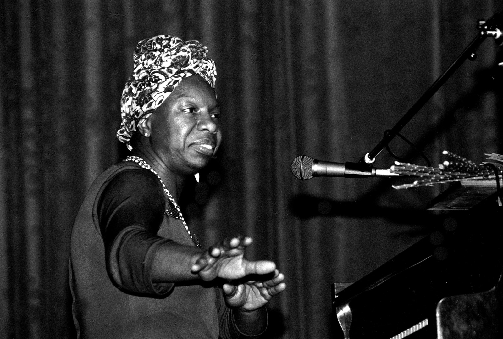 Nina simone cantando
